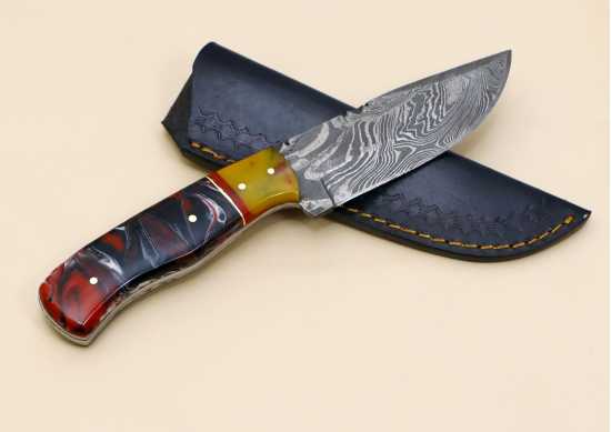 Unique Knife Reddish Blue Kitchenware Damascuss